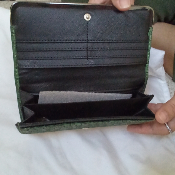 Faux Croc wallet new w/Tags - Picture 6 of 9